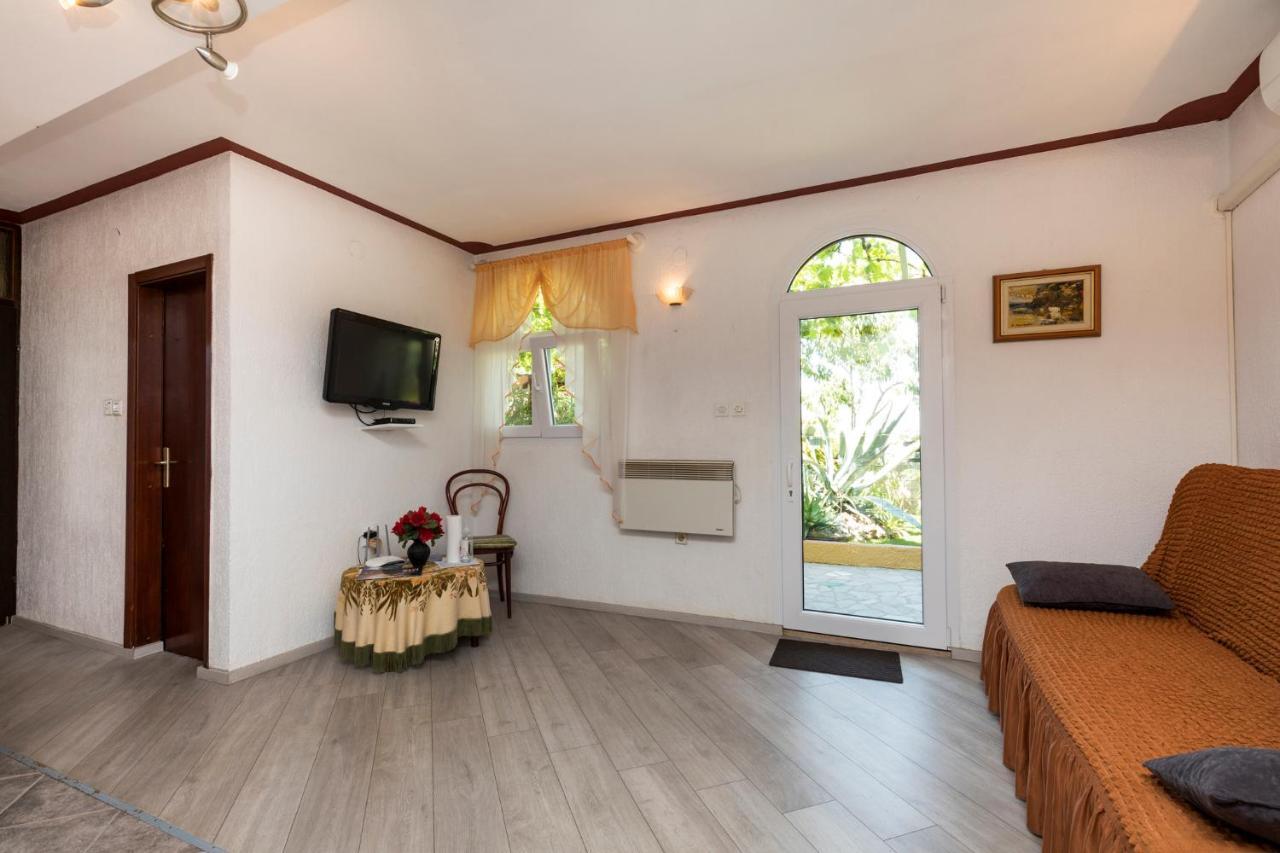 Apartman Maya Mali Losinj Ngoại thất bức ảnh