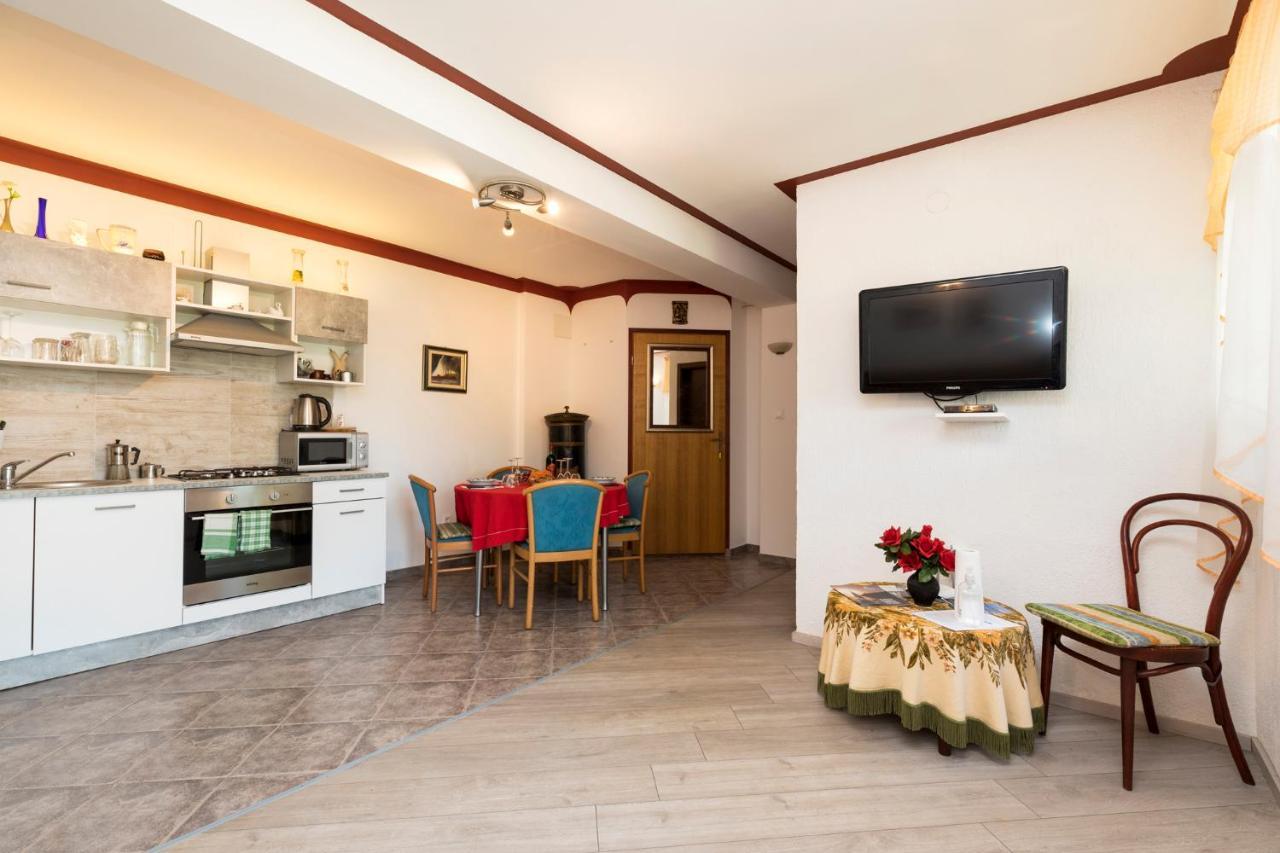 Apartman Maya Mali Losinj Ngoại thất bức ảnh
