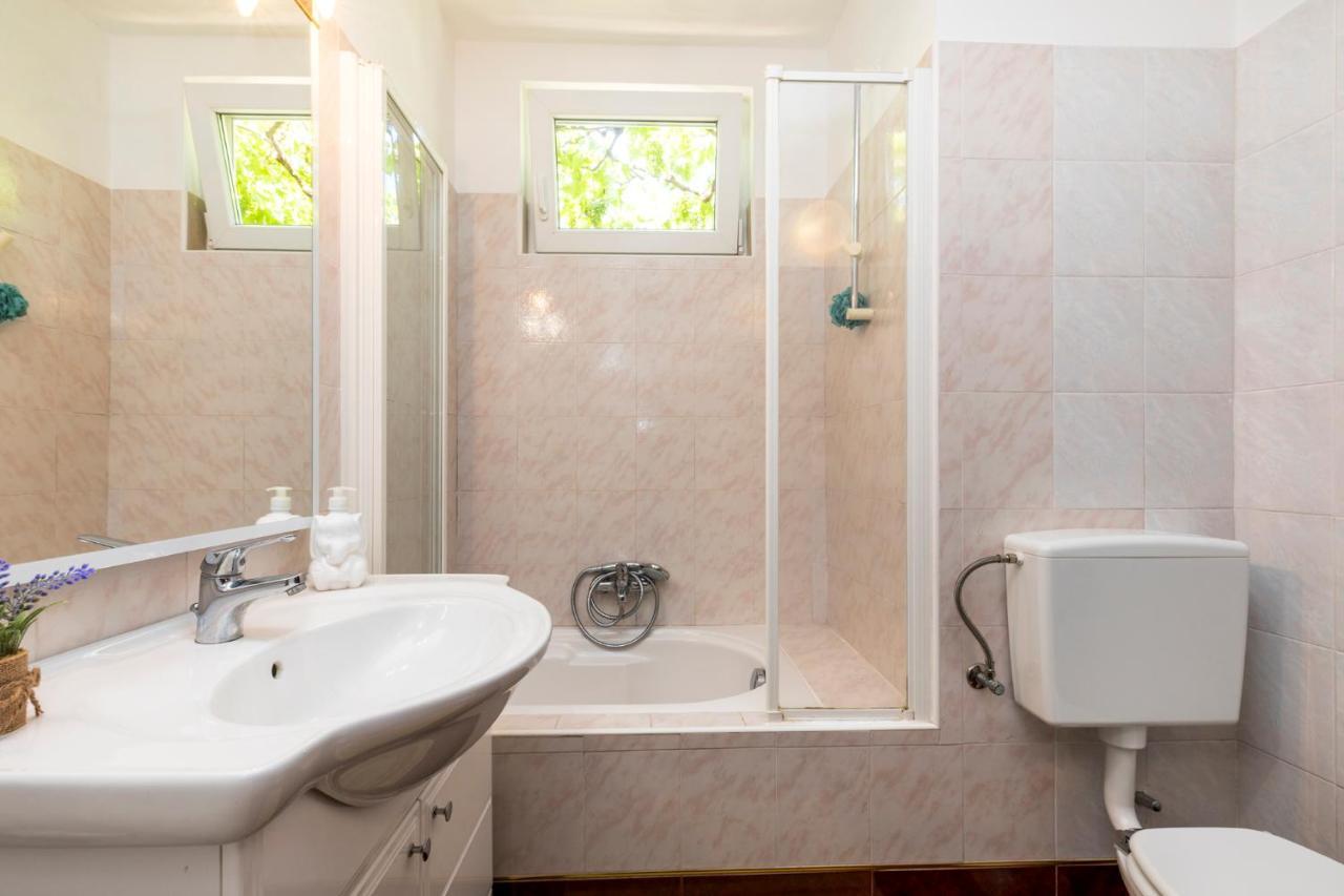 Apartman Maya Mali Losinj Ngoại thất bức ảnh